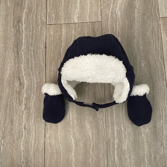 New Children's Place Baby Boy 0-6 Month Fur Navy Blue Trapper Hat & Mittens Set - Picture 1 of 6